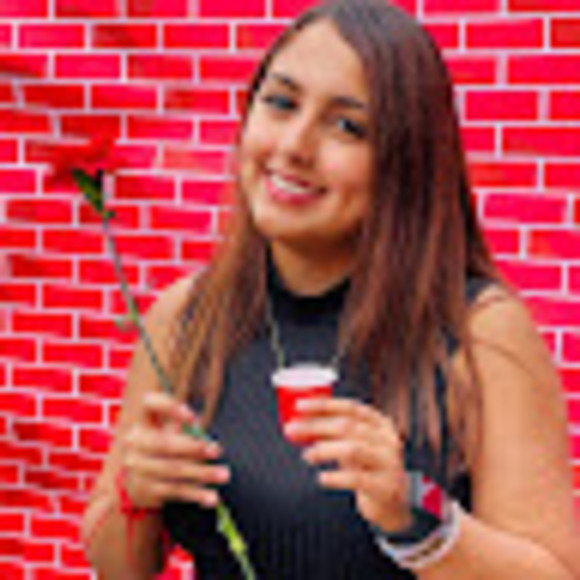 Meet your Posher, Jimena enamorado - Picture 1 of 1